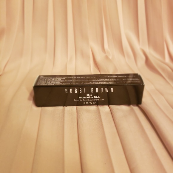 ** SOLD ** Bobbi Brown Skin Foundation Stick - Picture 3 of 3
